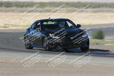 media/Sep-15-2024-Speed Ventures (Sun) [[7a54f7ed2f]]/86 Group/Session 1 (Outside Grapevine)/